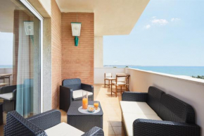Orizzonte Casesicule, Fantastic Sea View with Balcony and Big Windows, Wi-Fi, Pozzallo